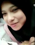 Semi Indo Hijab Tipis Tipis Dalam Mobil